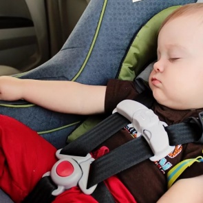 Автоинспекторы вводят беспрецедентные меры по контролю за перевозкой детей