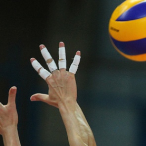 Российские волейболистки опаздывали на поезд и сбежали с матча