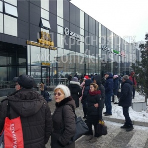 В Красноярске эвакуировали людей с междугороднего автовокзала и из аэропорта