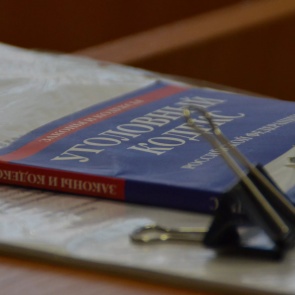 В Ачинске полицейскими задержан подозреваемый в ограблении несовершеннолетней