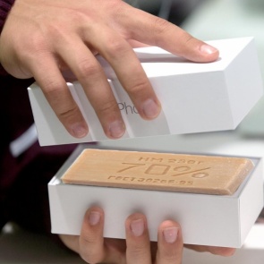 Осторожно, мошенники: Ачинец желая купить сотовые телефоны в Интернет-магазине, получил посылку с мылом