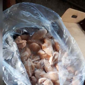 Четыре тонны сомнительной курицы не пустили в Красноярск