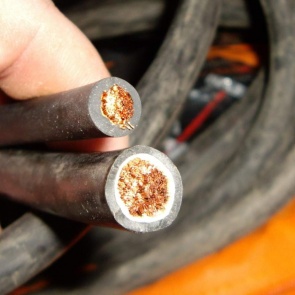 В Ачинске полицейские по горячим следам раскрыли кражу кабеля