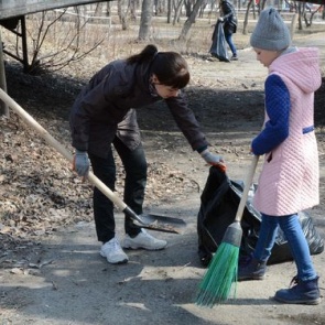 Около 11000 тысяч горожан приняли участие в апрельском субботнике