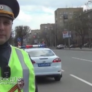 Красноярским гаишникам выдали персональные видеорегистраторы