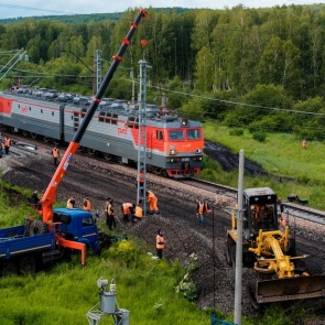 На одном из наиболее сложных перегонов Красноярской магистрали начался ремонт путей