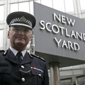 Британская полиция нашла двух виновных в отравлении Скрипалей