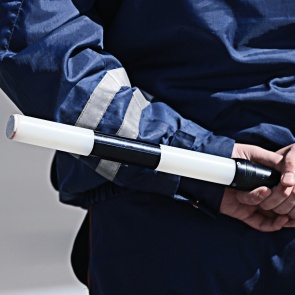 «На день рождения тебе»: лишенец сунул крупную взятку под фуражку инспектора ГИБДД