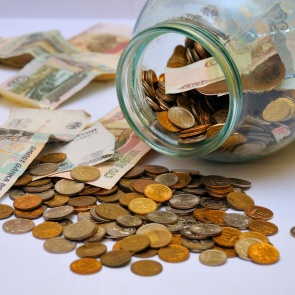 Жительница Минусинска заинтересовалась дешевыми квартирами и лишилась сбережений