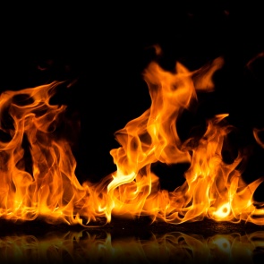 В Норильске из горящей девятиэтажки спасли 19 человек