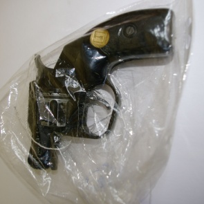 Красноярский школьник случайно купил огнестрельное оружие и попался на его продаже