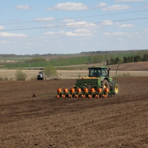 Аграрии Красноярского края получат 144 млн рублей компенсации на ГСМ