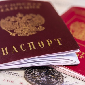 Полицейские напоминают гражданам о необходимости своевременной замены паспортов