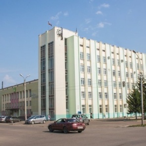 В Канске руководитель отдела культуры премировала свою родственницу на 250%