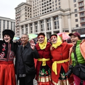 Китайских туристов научат не позориться в России