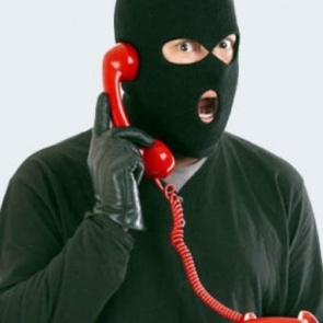 Хитрый мошенник купил справочник Минусинска и просил по телефону деньги, прикидываясь родственником