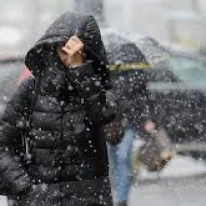 Штормовое предупреждение: ожидается ветер до 25 м/с