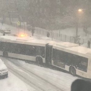 Снегопад парализовал Нью-Йорк