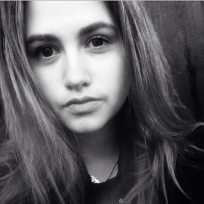 В Ачинске полицейские разыскивают без вести пропавшую школьницу