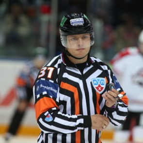 Шведы заподозрили российского рефери в подсуживании американским хоккеистам