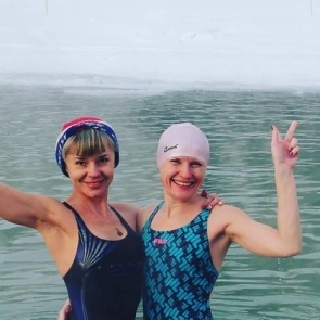 Барнаульскую учительницу едва не уволили из-за фото в купальнике