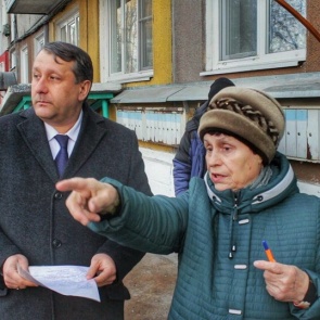 Василий Мизинко лично встретился с жителями округа №10