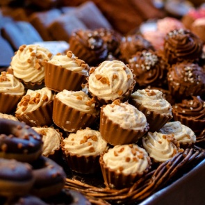 Есть вопрос: что происходит с мозгом, когда мы едим сахар