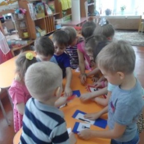 Юные ачинцы изучают ПДД с помощью учебно – игровых занятий