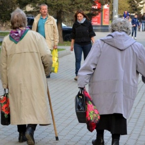 Пенсионеры в Красноярском крае стали больше получать и меньше работать в старости