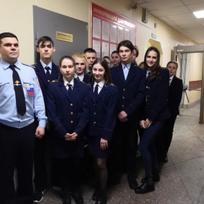 В Ачинске учащиеся полицейского класса познакомились с работой дежурной части
