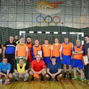 Молодость или опыт: как закончился товарищеский матч между сборными СМИ и города?