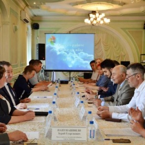 Илай Ахметов о межнациональных отношениях: нас объединяет одно – мы хотим жить в мире!