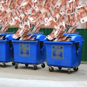 Депутаты Горсовета Красноярска обратилась к министру тарифной политики Красноярского края с предложением снизить тарифы на вывоз мусора для граждан и юридических лиц