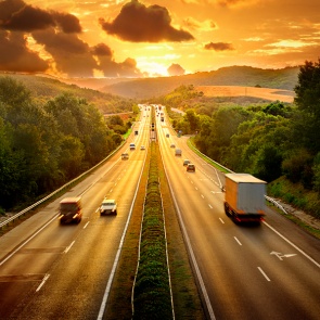 На российских трассах появятся участки со повышенным скоростным лимитом