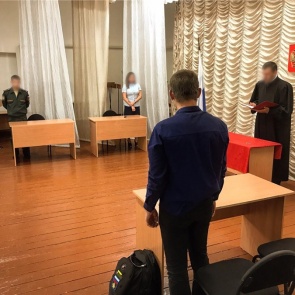 В Красноярском крае осудили дезертиров: один прятался от армии больше 2 лет, а второй обманул полицейского