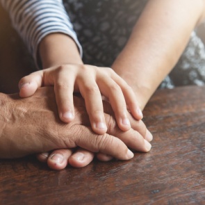 Как помочь человеку, у которого диагностировали рак