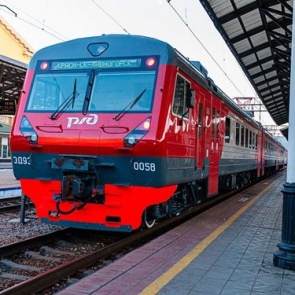 Эвакуированные ачинцы возвращаются домой на электропоезде из Красноярска