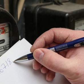 С августа 2019 года Красноярскэнергосбыт принимает показания приборов учета только до 25 числа