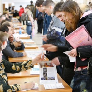 Названы самые востребованные профессии