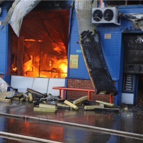 Названа причина пожара на Енисейском рынке