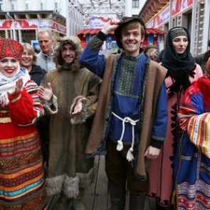 Россиянам напомнили о ближайших длинных выходных