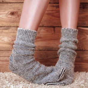 Почему постоянно мерзнут ноги? Что делать? Как согреться?