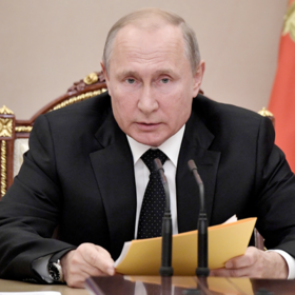 Путин обеспокоился низкими доходами россиян