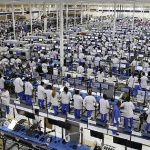 Huawei захотели собирать в России