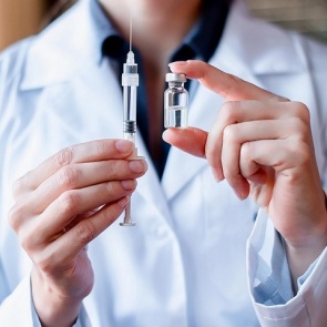 Глава Роспотребнадзора рассказала о новой вакцине от гриппа: защитит сразу от 4 штаммов