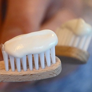 Мужчин предостерегли от использования зубной пасты для повышения потенции