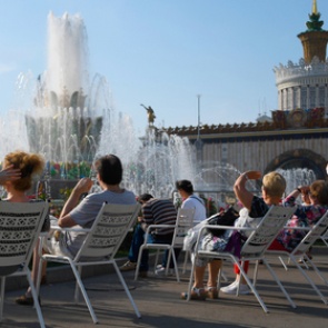 Россияне перестали замечать кризис