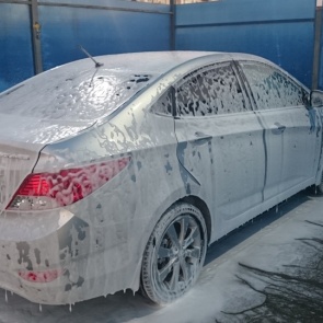 Чем отмыть цемент с машины не повредив краску?