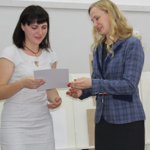 Юная ачинская художница Елена Бушина получила главный приз зональной краевой олимпиады по истории изобразительного искусства