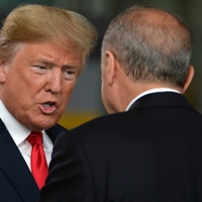 США ввели первые санкции против Турции из-за военной операции в Сирии